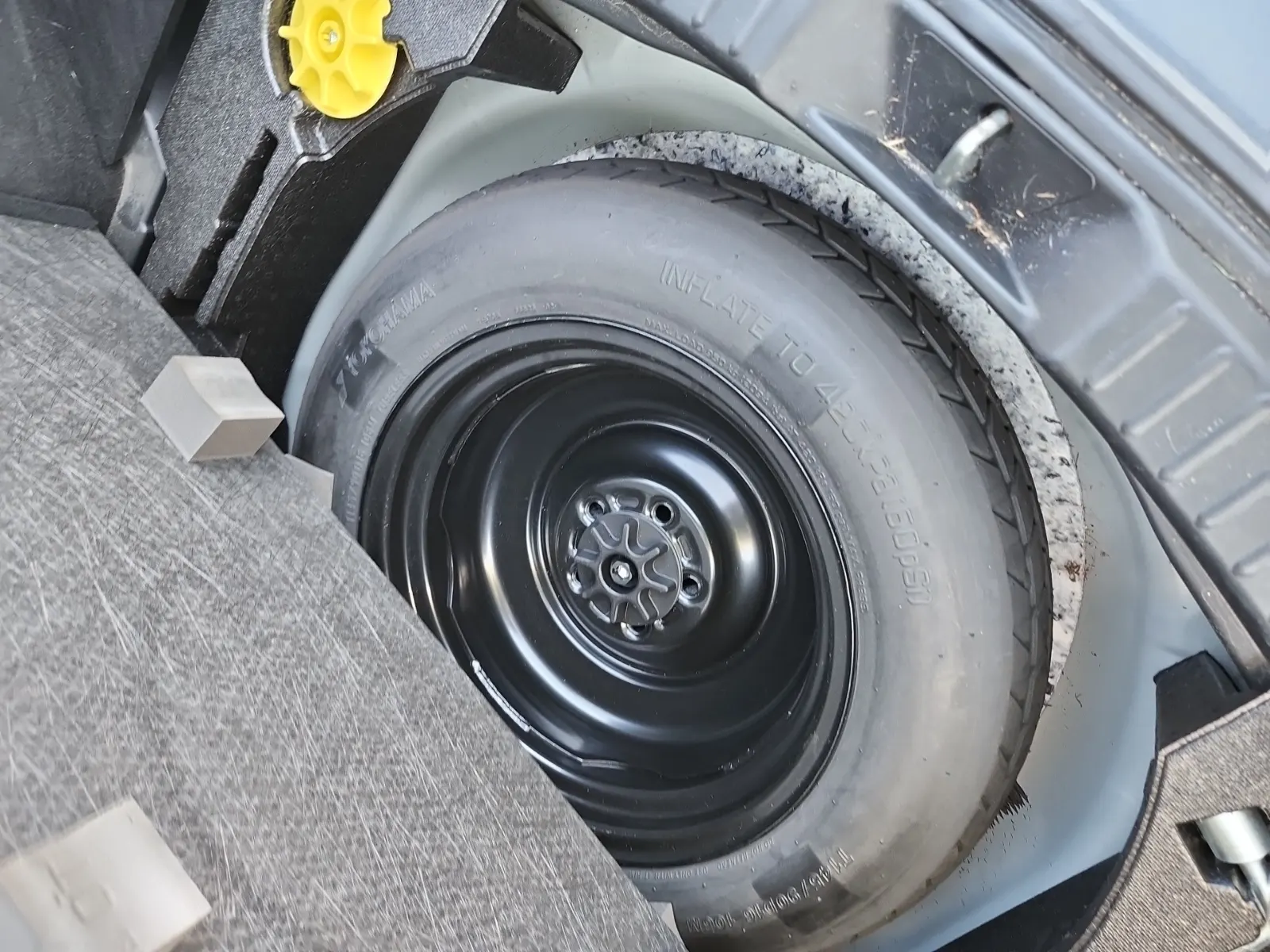 Spare Tire & Wheel Photo