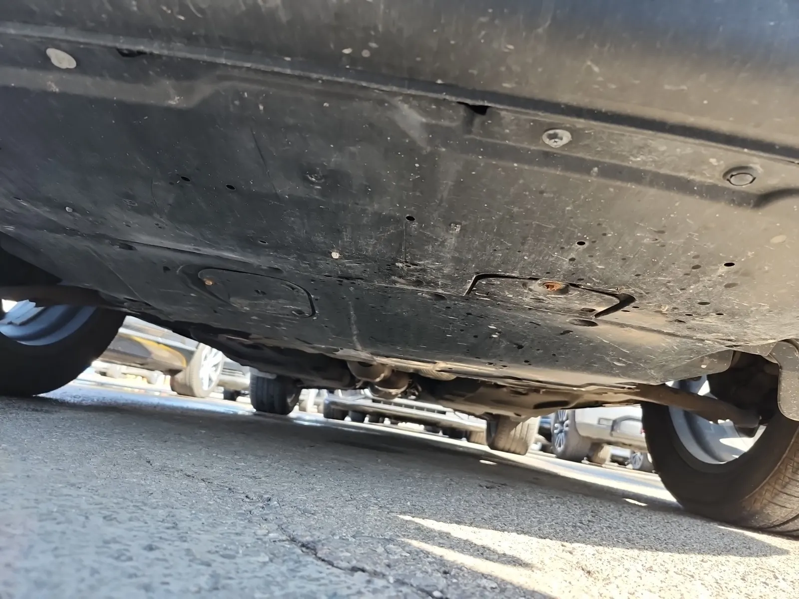 Undercarriage - Front Photo