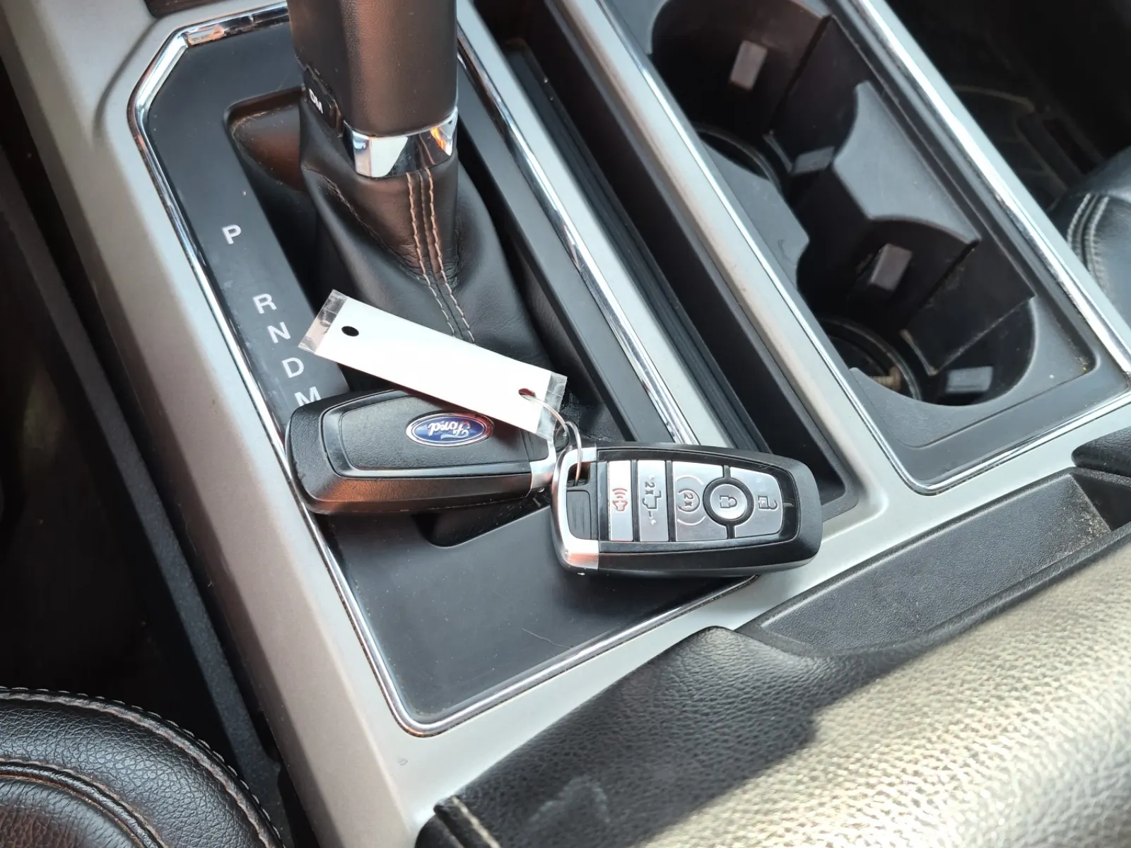 Keys/Fobs/Manual Photo