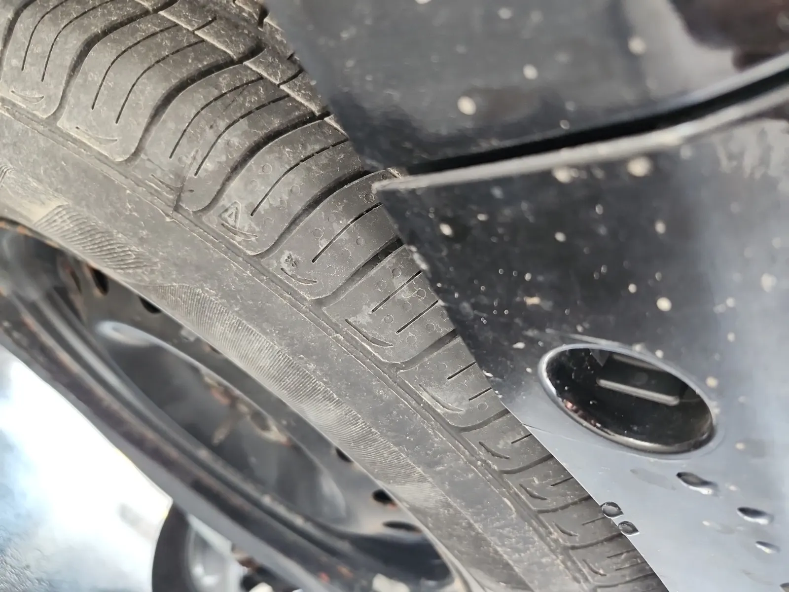 Spare Tire & Wheel Photo
