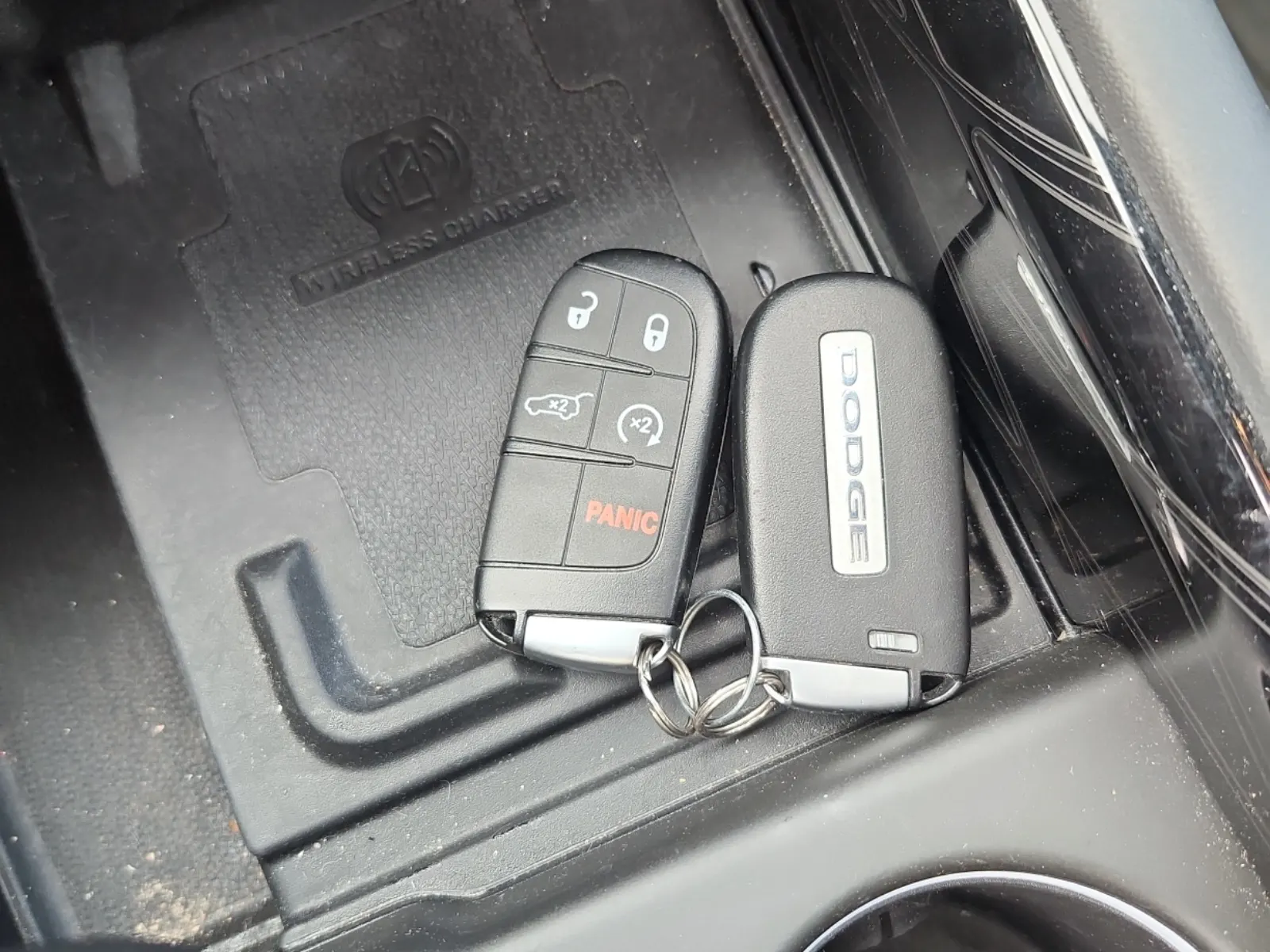 Keys/Fobs/Manual Photo