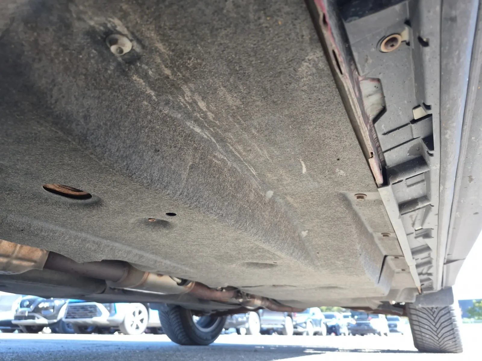 Undercarriage - Driver Photo