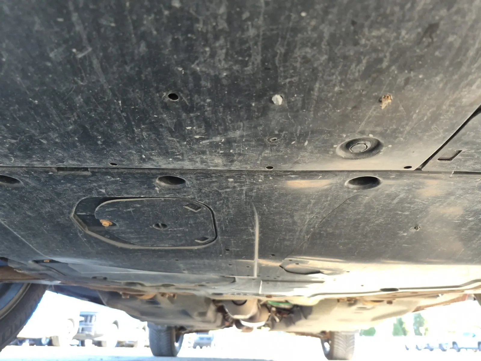 Undercarriage - Front Photo