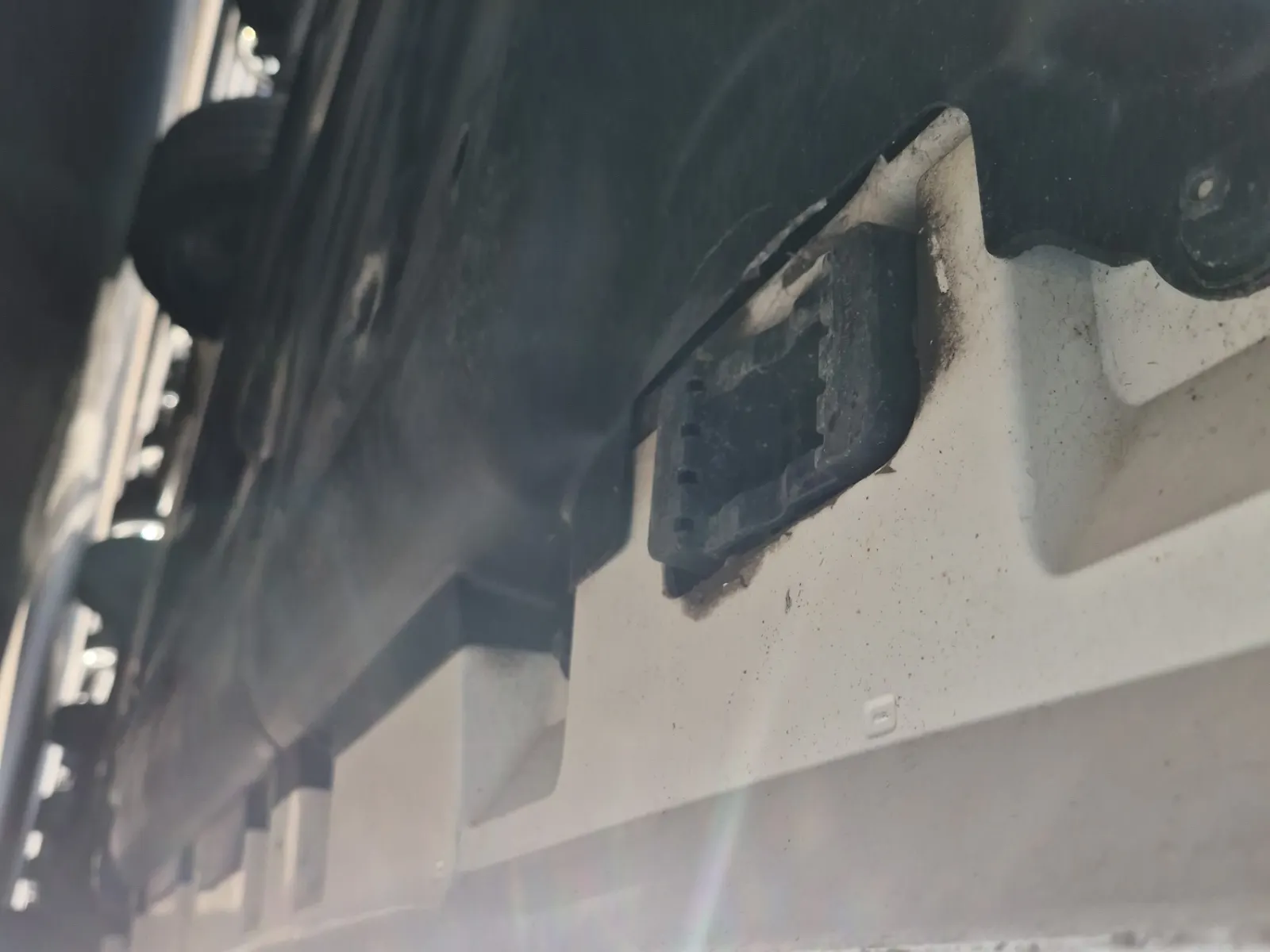 Undercarriage - Passenger Photo