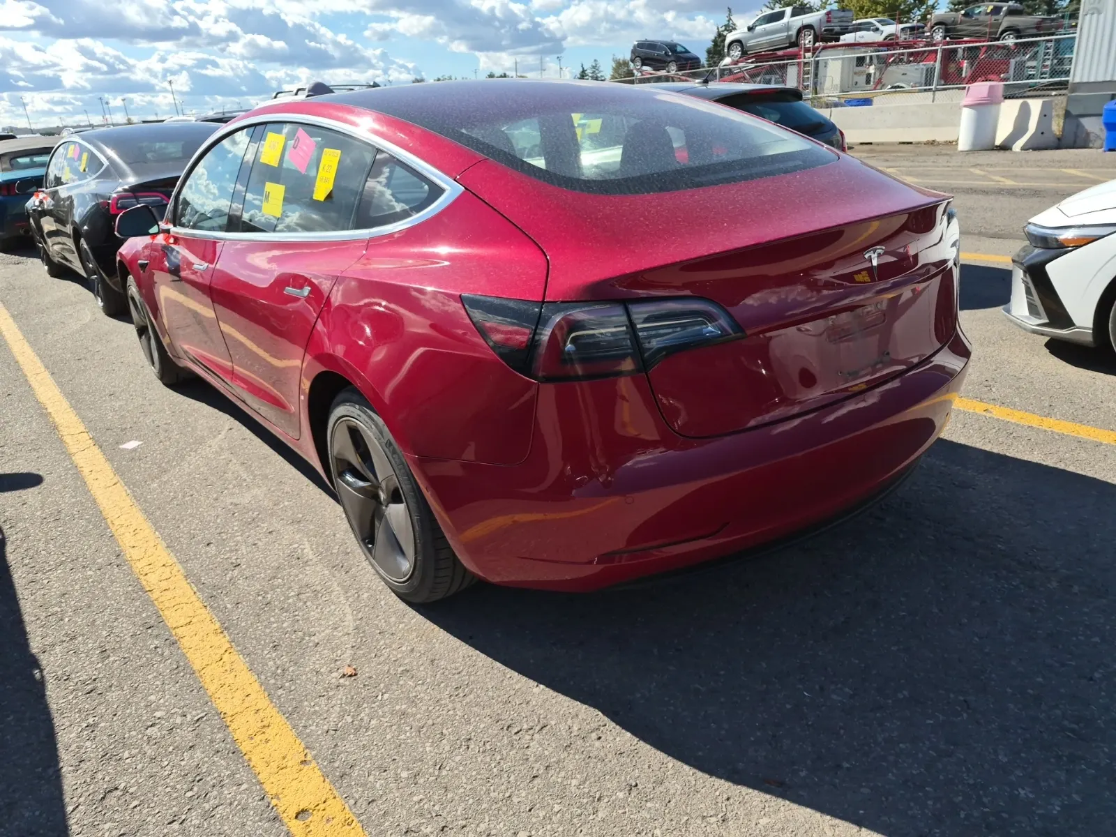 Driver Rear 3/4 Photo
