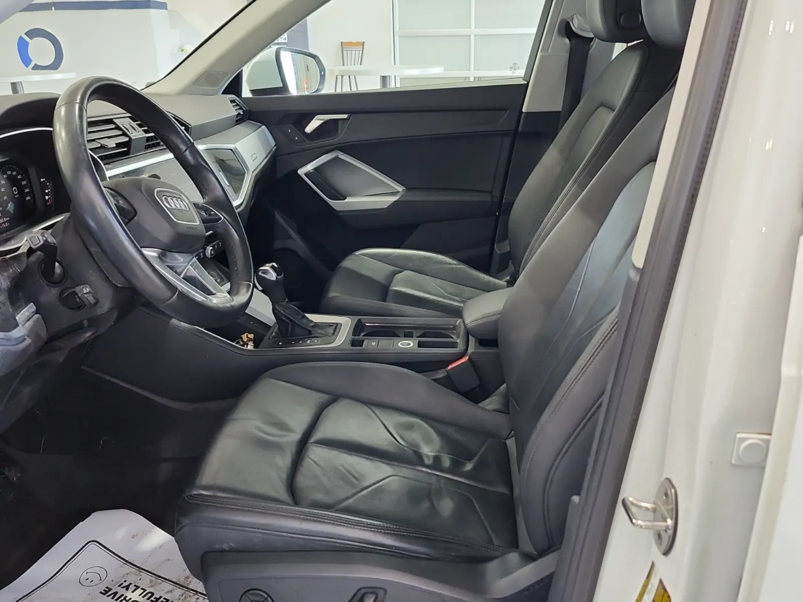 Front Interior Photo