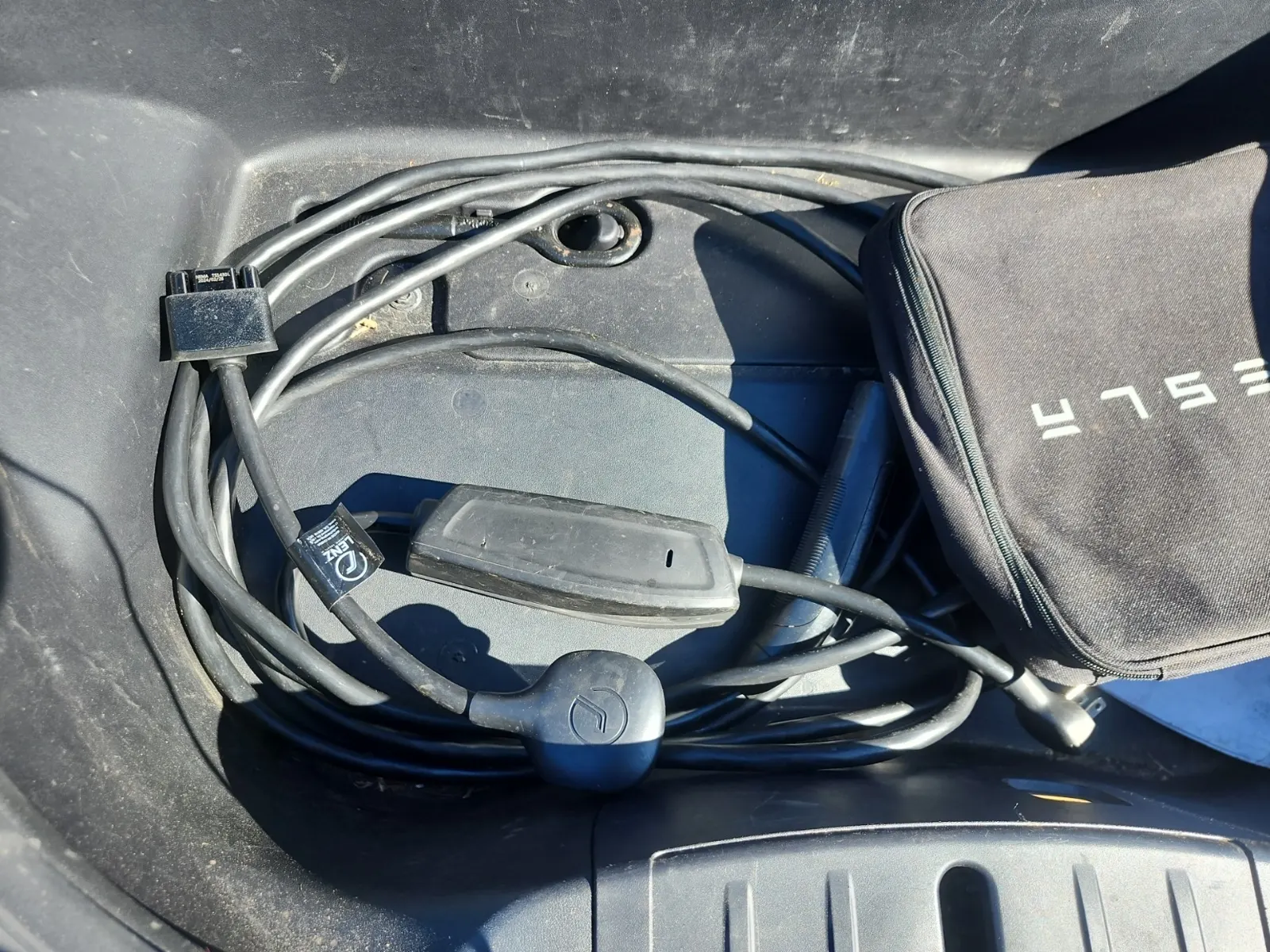 Charging Cable Photo