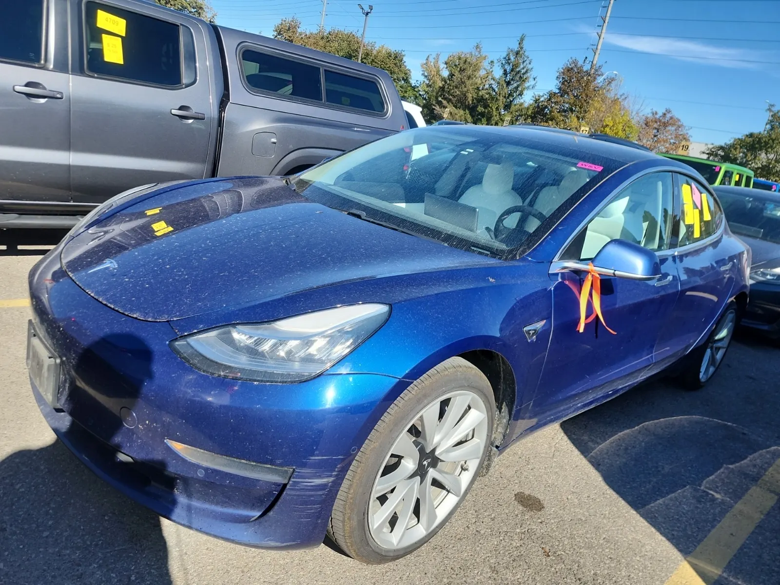 Front driver 3/4 photo