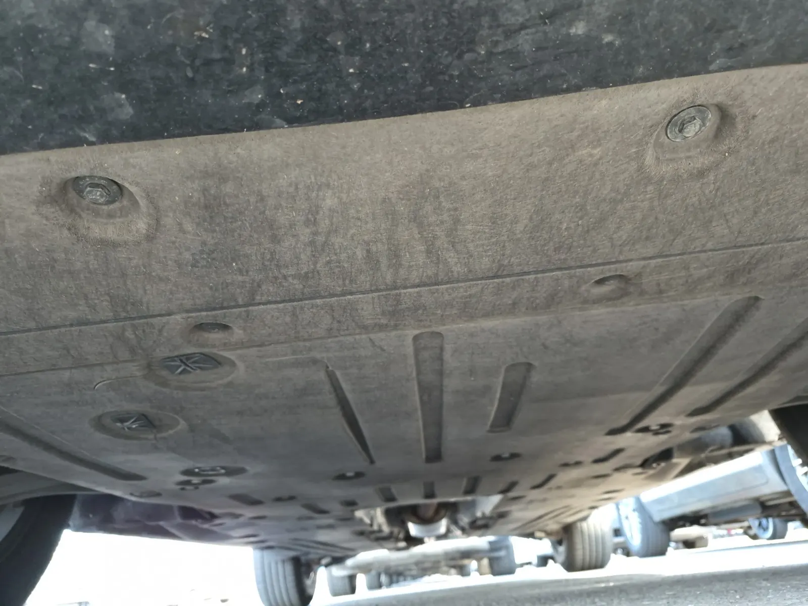 Undercarriage - Front Photo