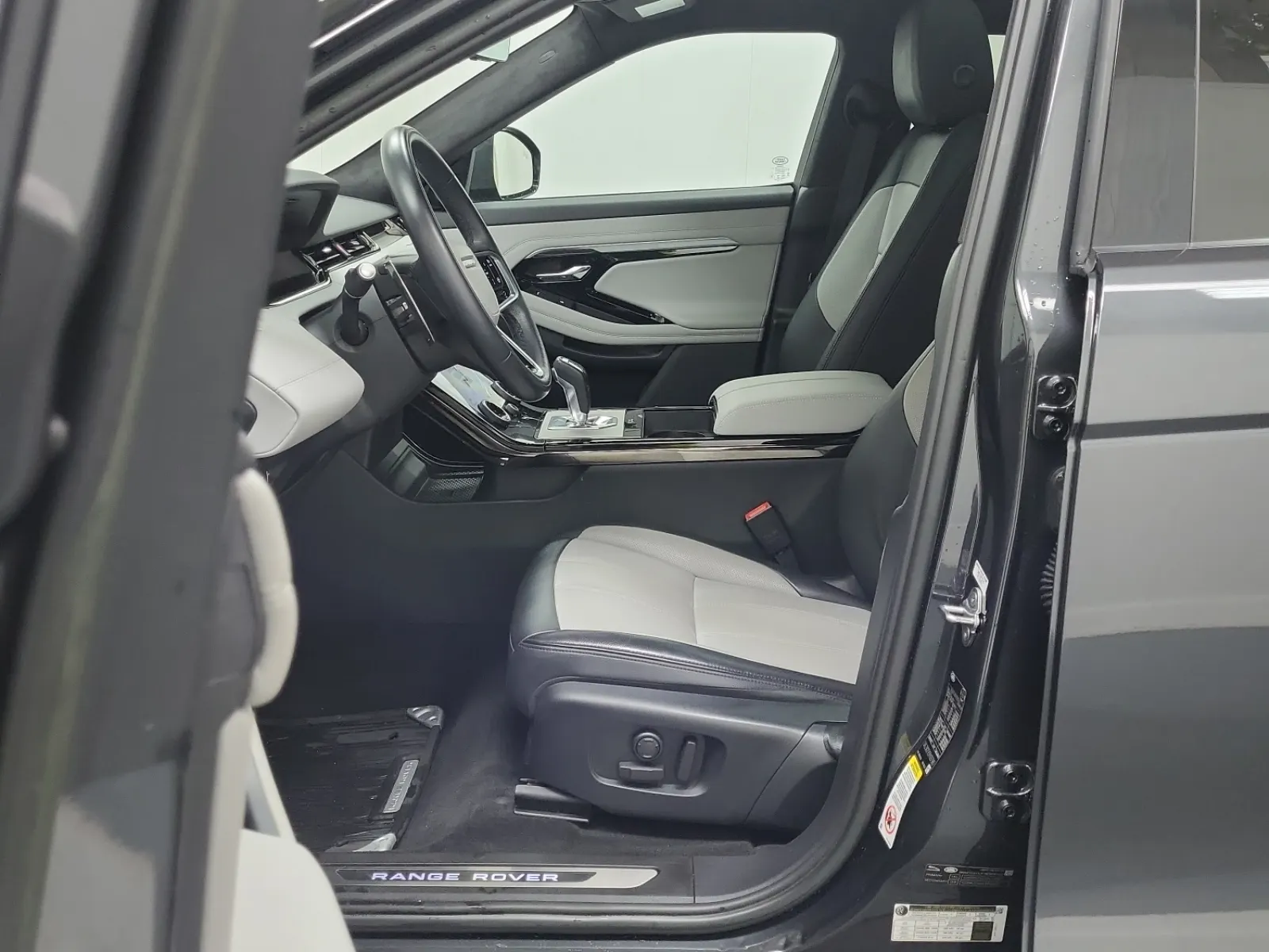 Front Interior Photo