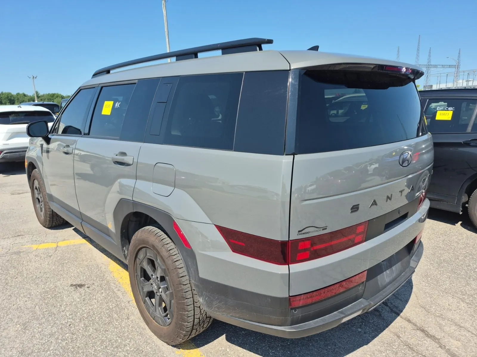 Driver Rear 3/4 Photo