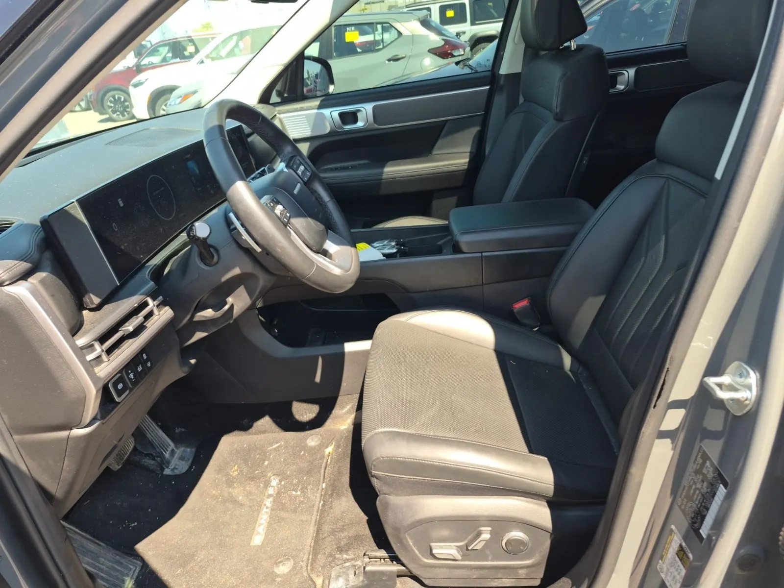 Front Interior Photo