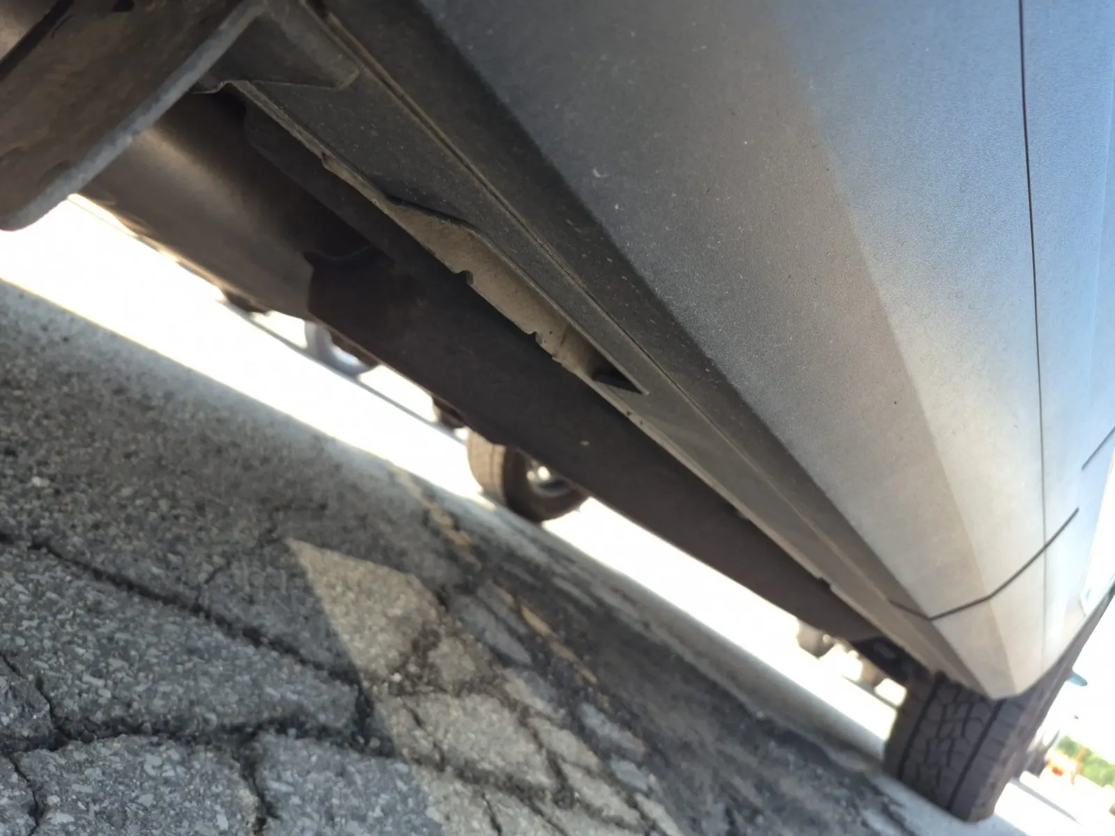 Undercarriage - Passenger Photo
