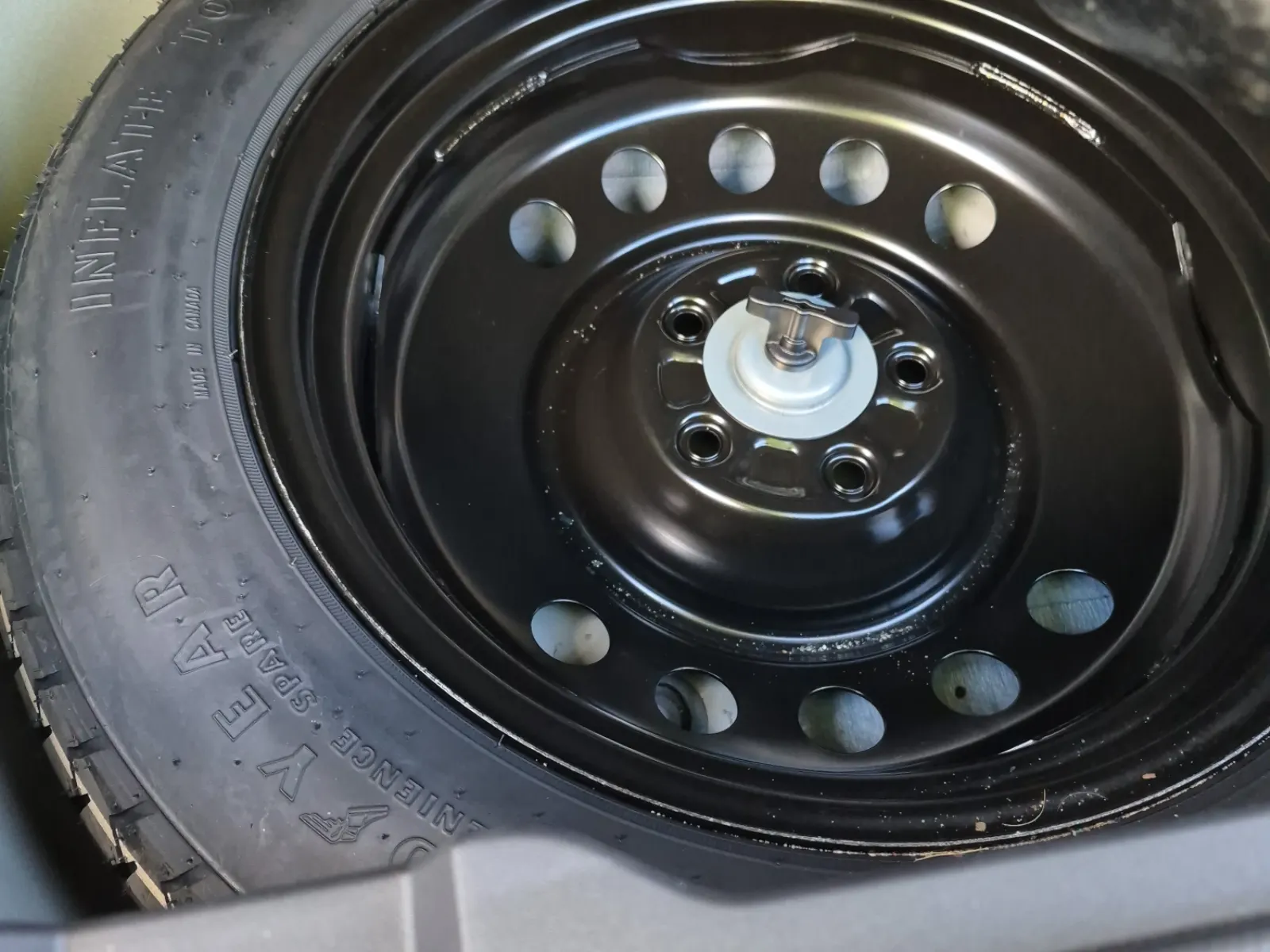 Spare Tire & Wheel Photo