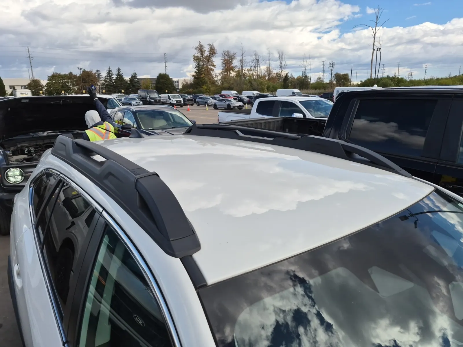 Exterior Roof Photo