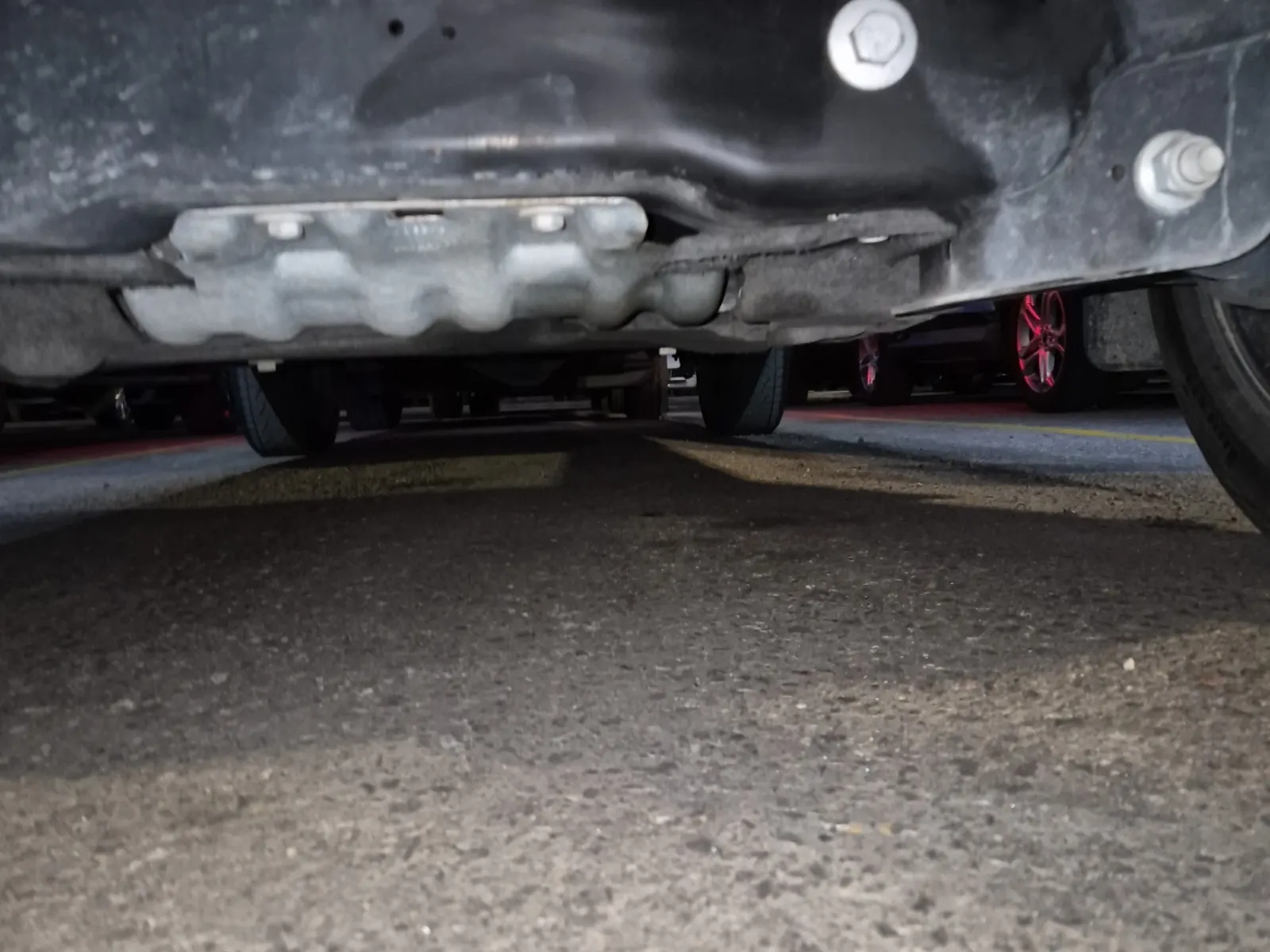 Undercarriage - Front Photo
