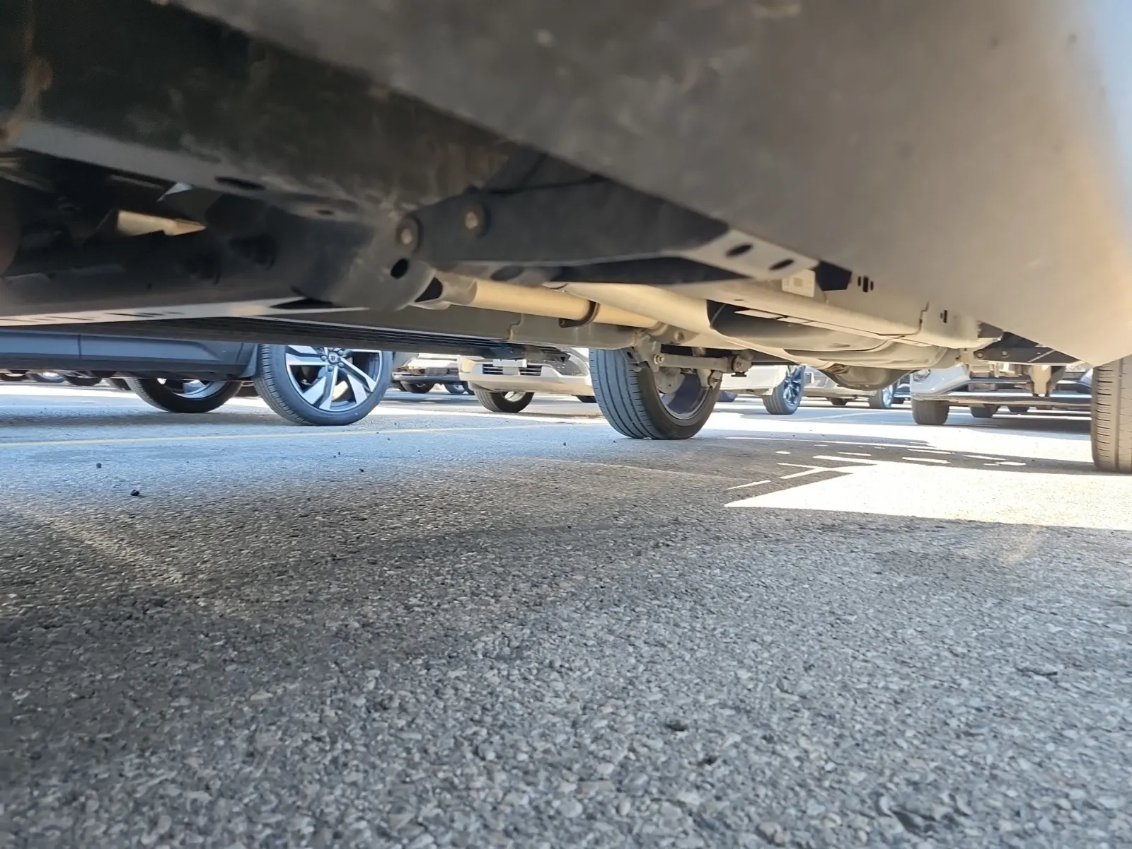 Undercarriage - Driver Photo