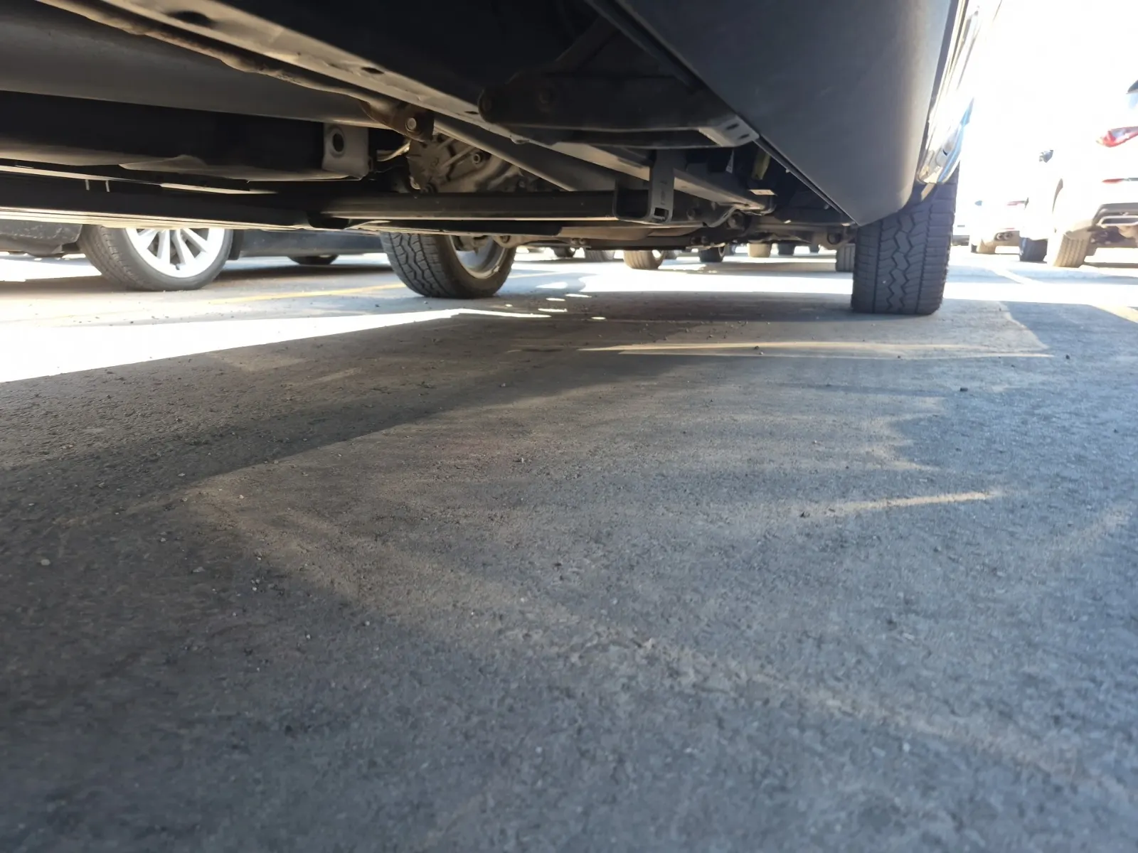Undercarriage - Passenger Photo