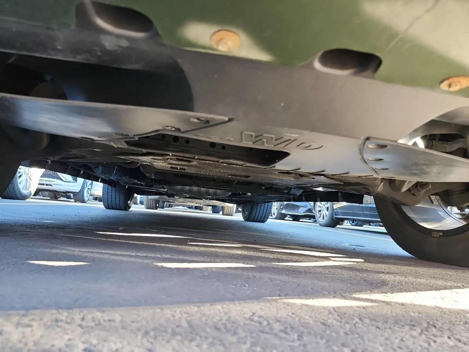 Undercarriage - Front Photo
