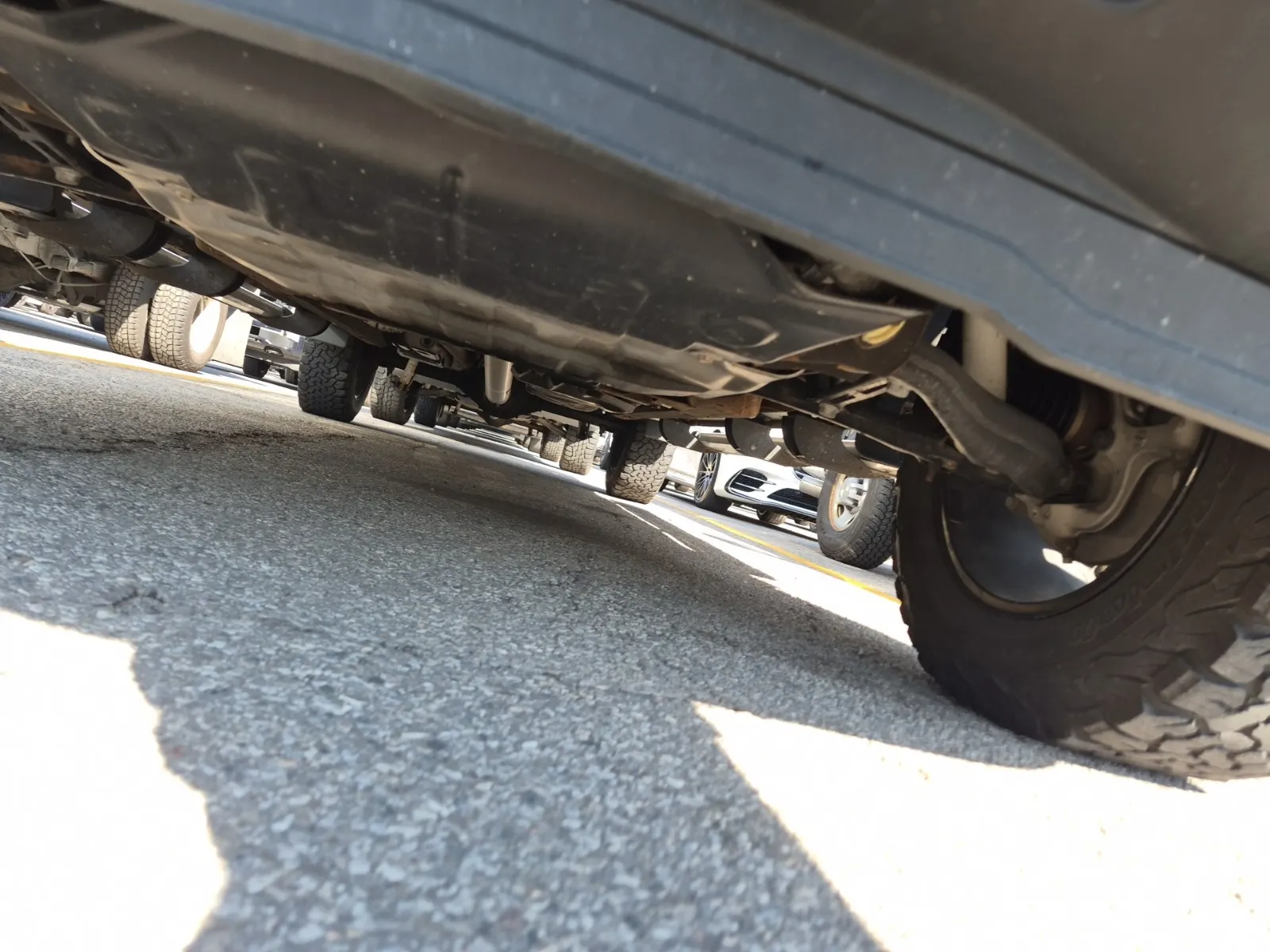 Undercarriage - Front Photo