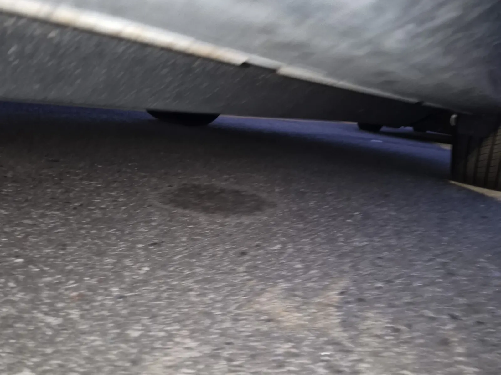 Undercarriage - Driver Photo