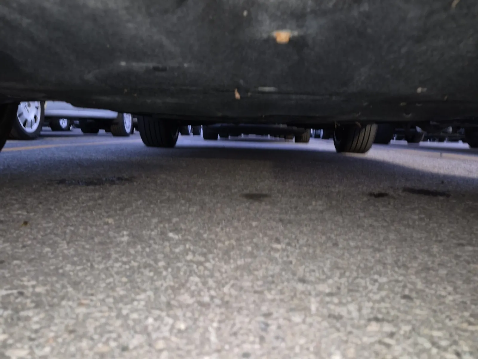 Undercarriage - Front Photo