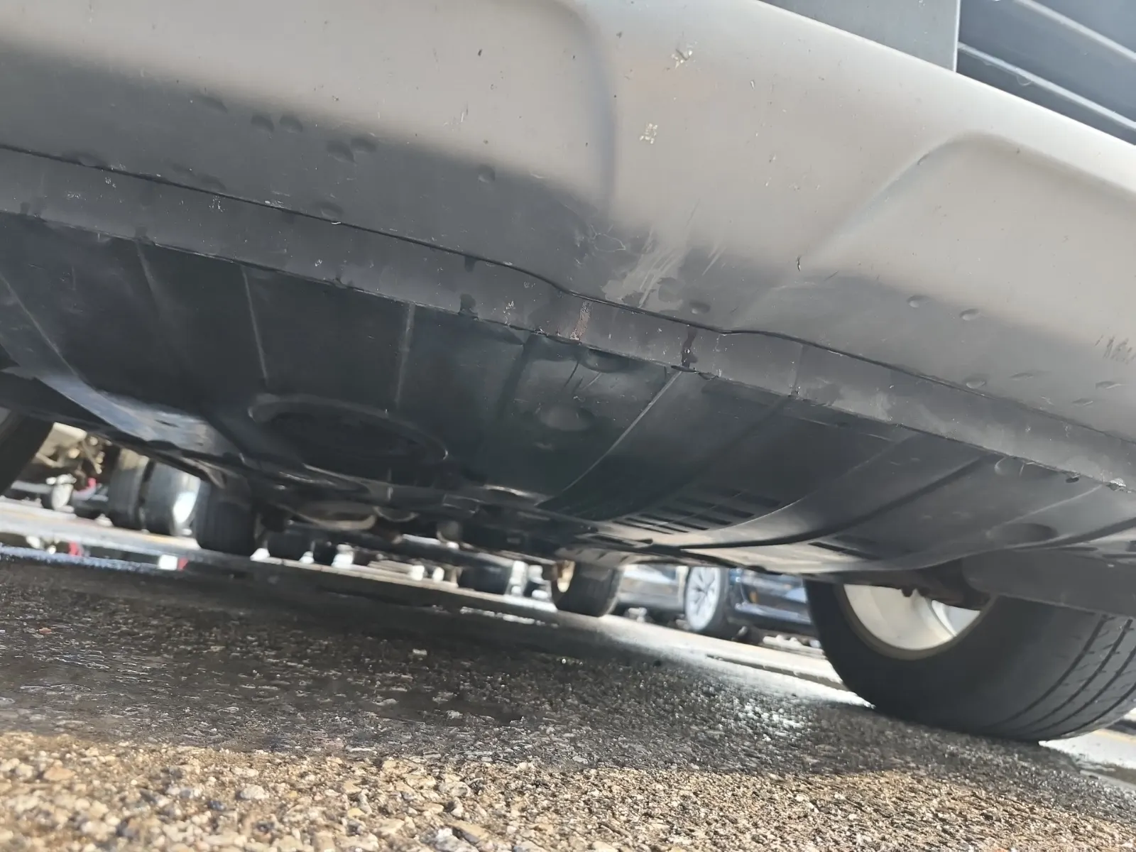 Undercarriage - Front Photo