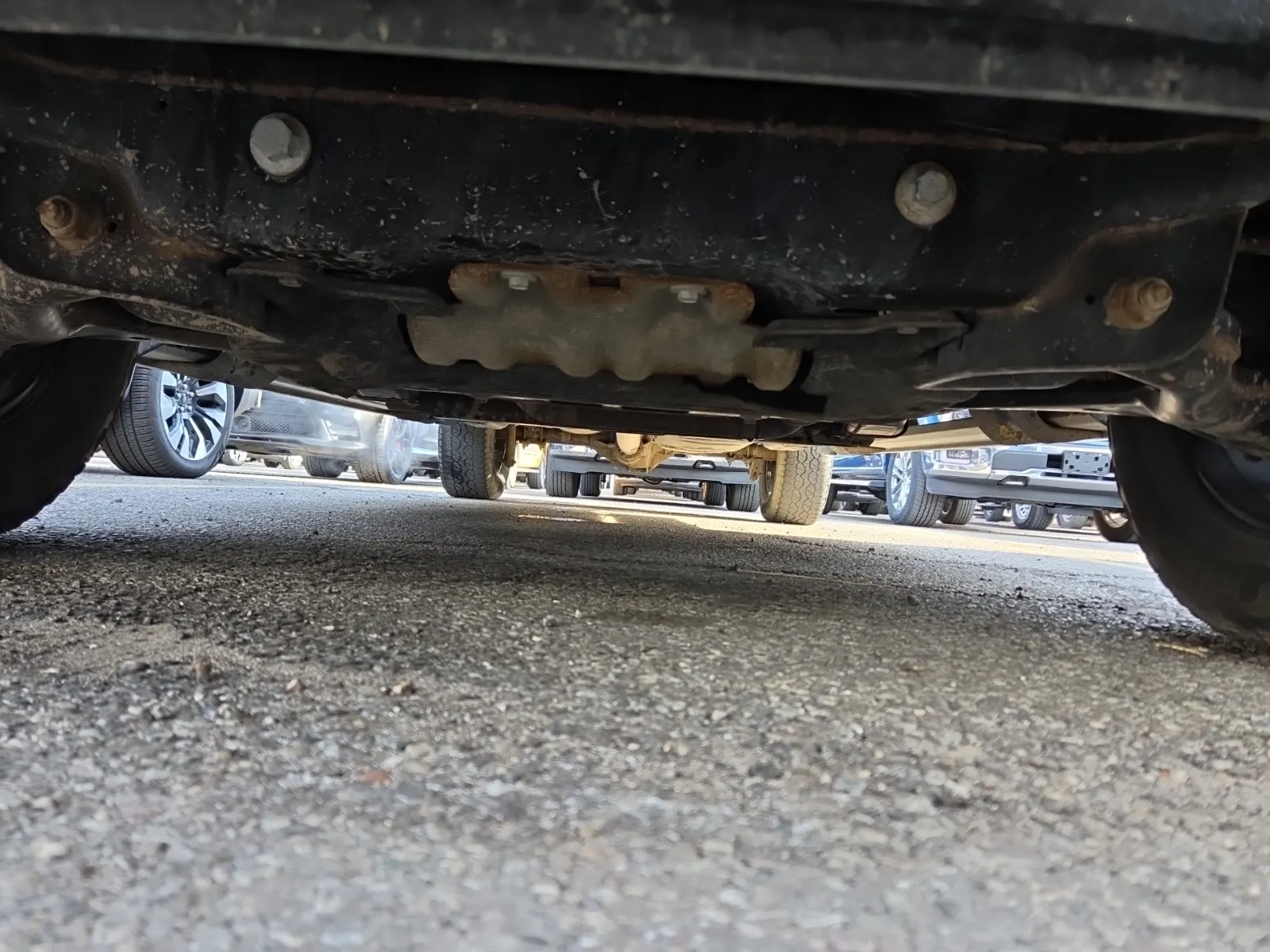 Undercarriage - Front Photo