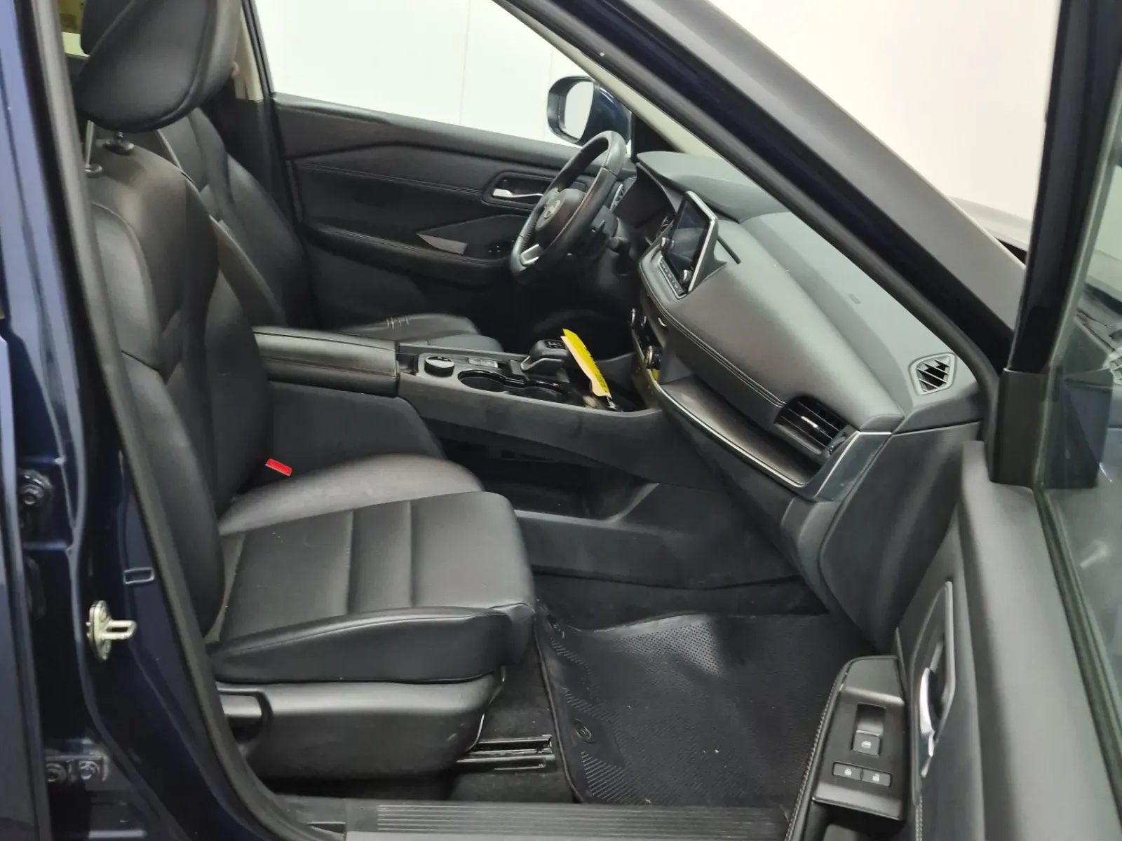 Right Side Interior Photo
