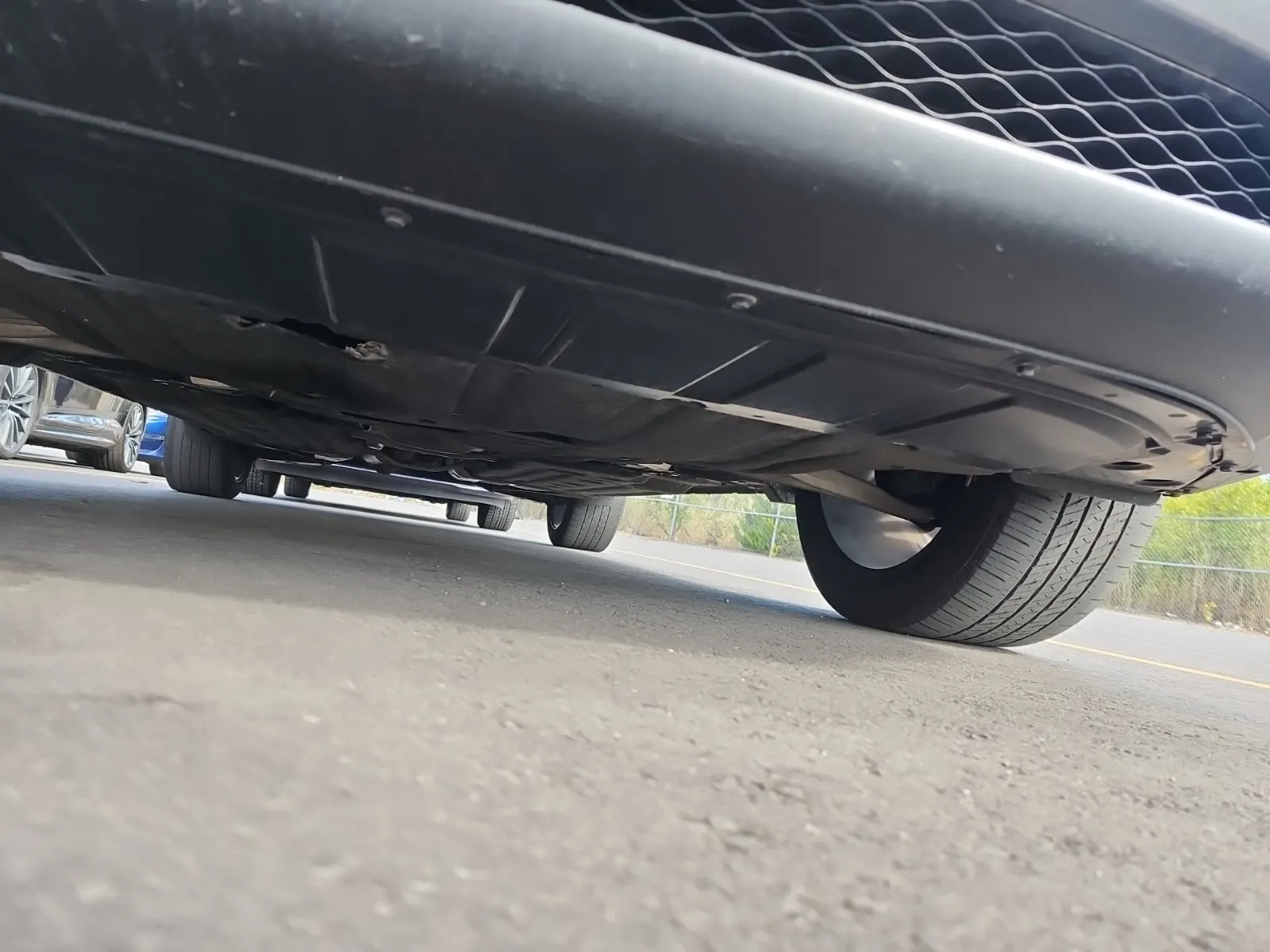 Undercarriage - Front Photo