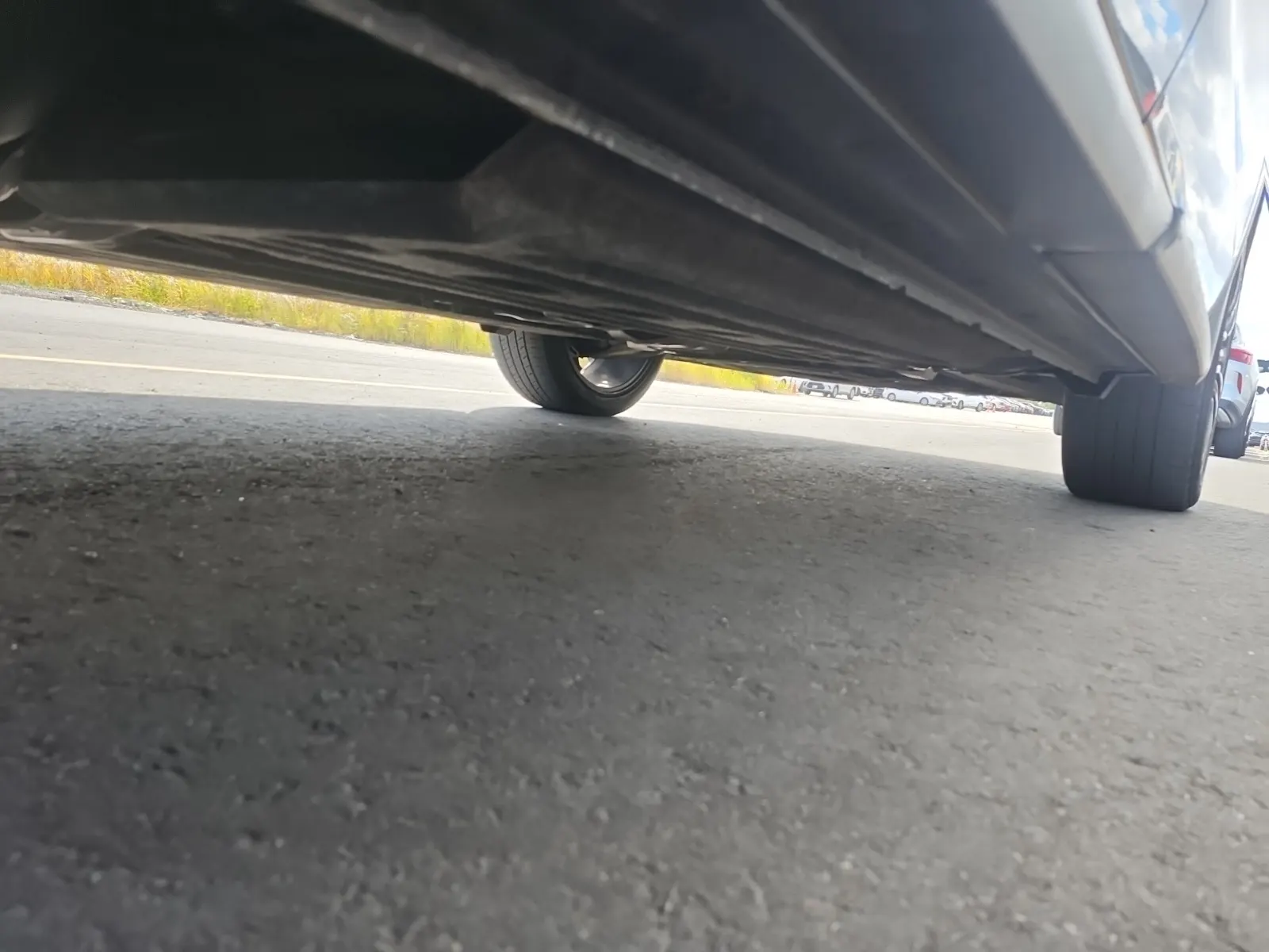 Undercarriage - Passenger Photo