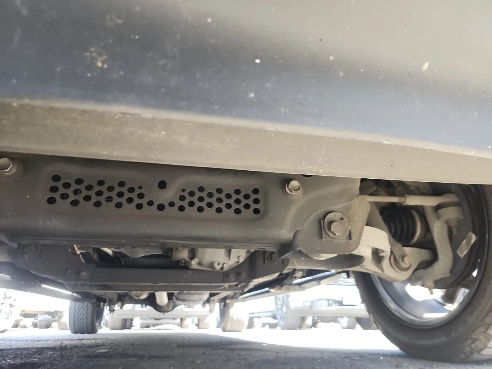 Undercarriage - Front Photo
