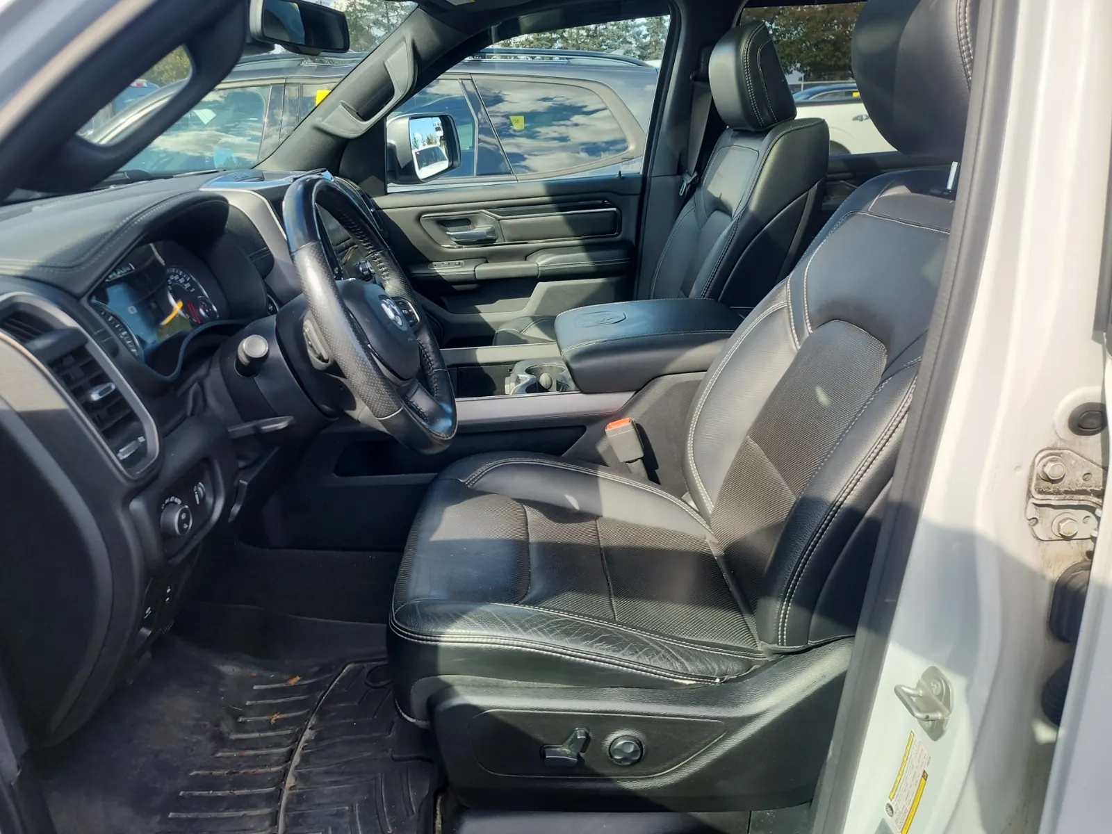Front Interior Photo