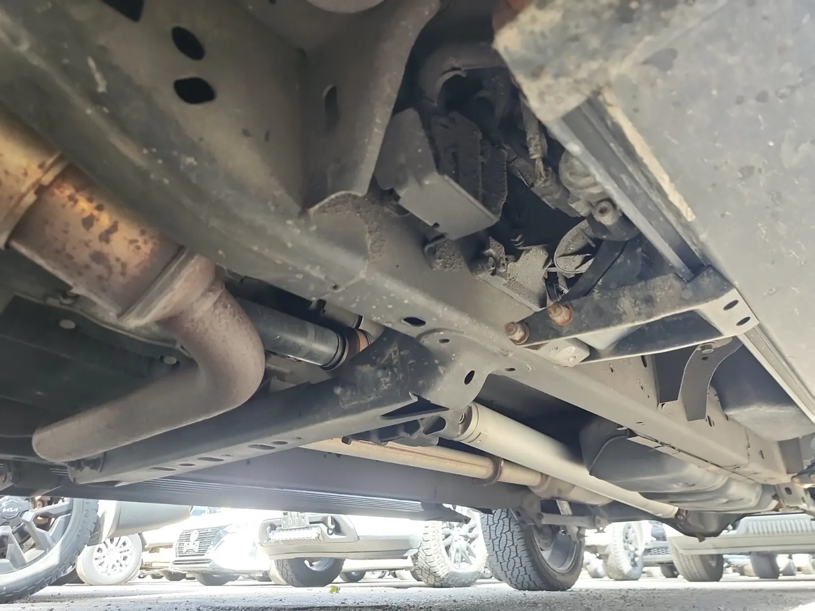 Undercarriage - Driver Photo