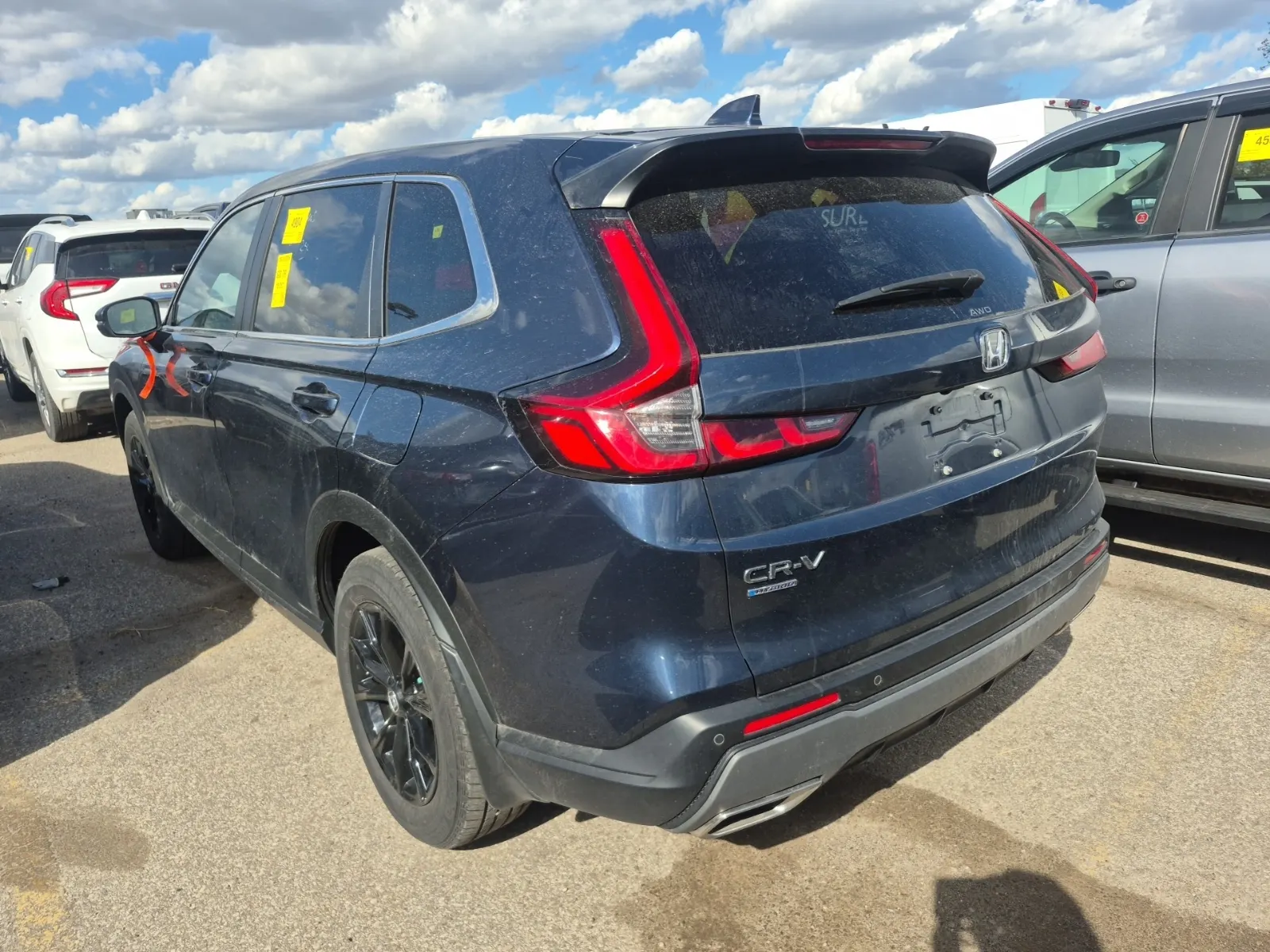 Driver Rear 3/4 Photo