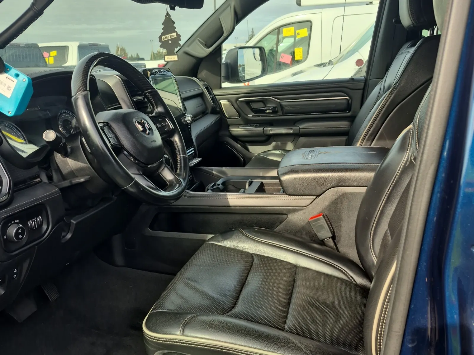 Front Interior Photo