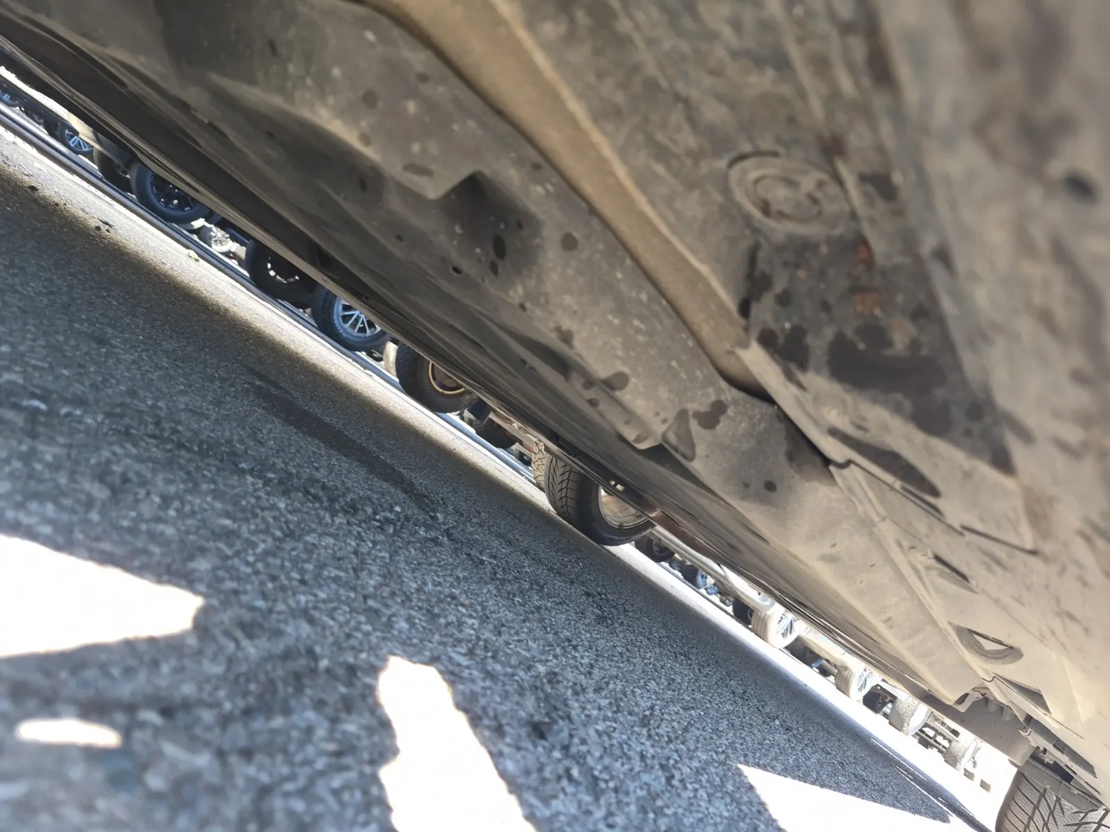 Undercarriage - Driver Photo