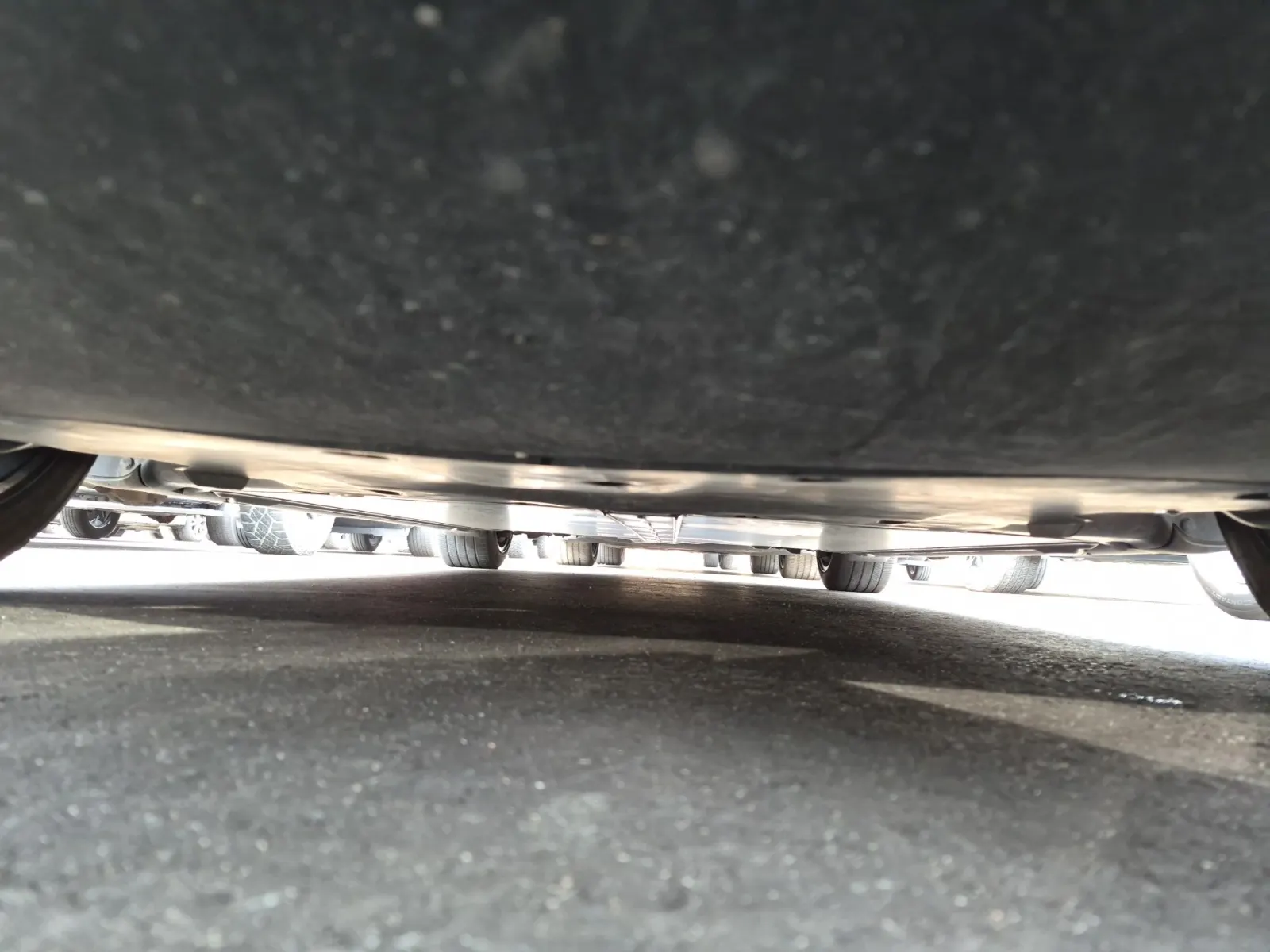 Undercarriage - Front Photo