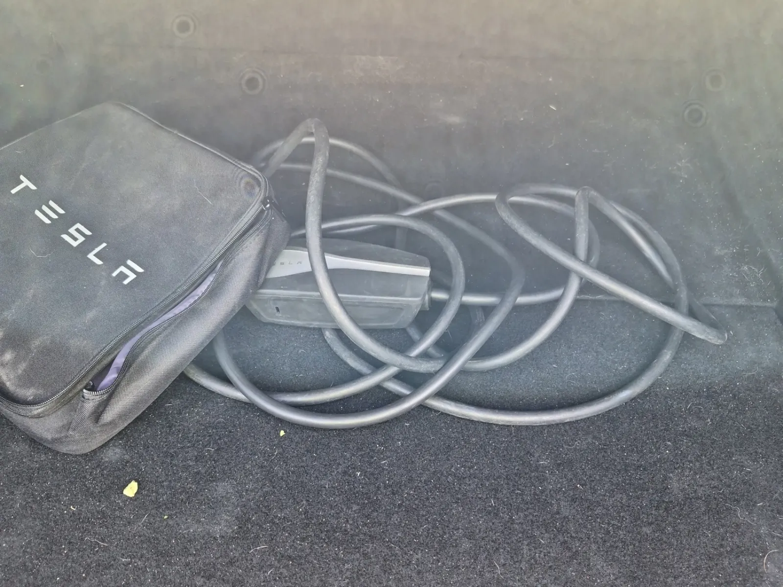 Charging Cable Photo