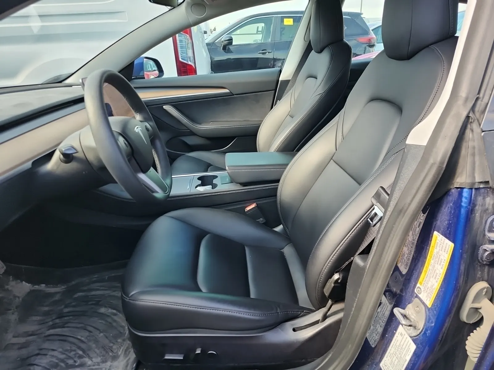 Front Interior Photo
