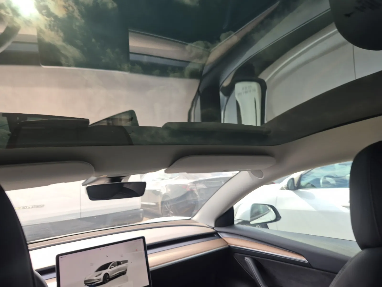 Interior Roof Photo