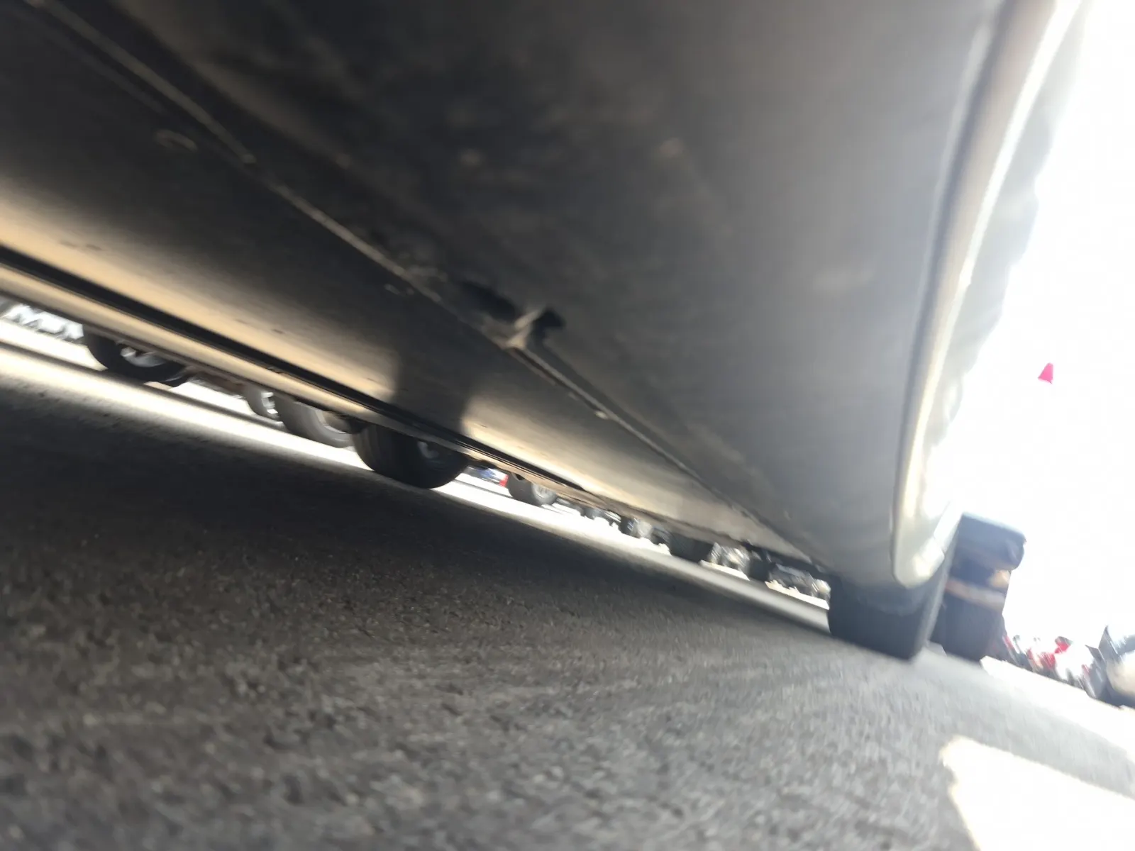 Undercarriage - Passenger Photo