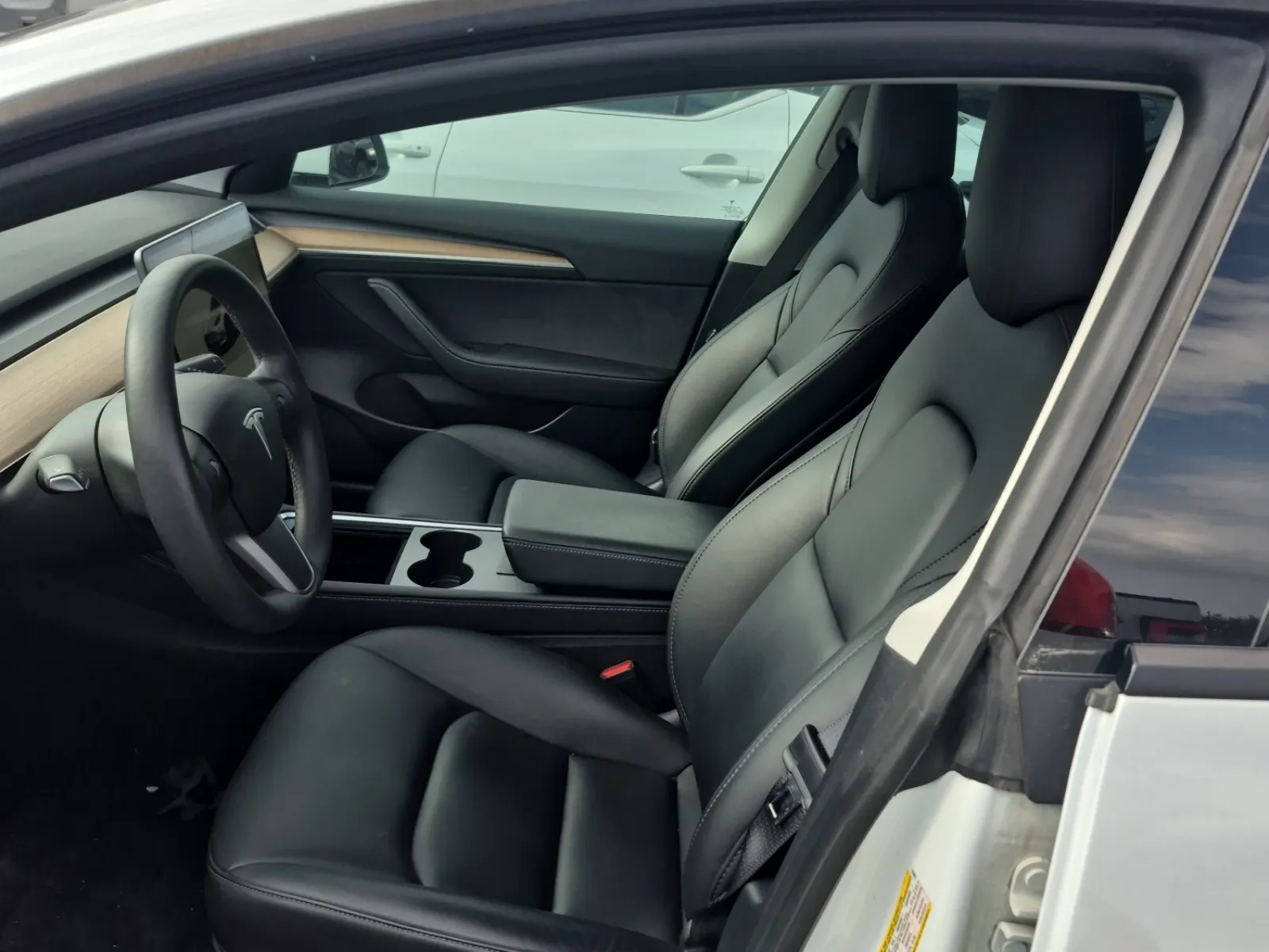 Front Interior Photo