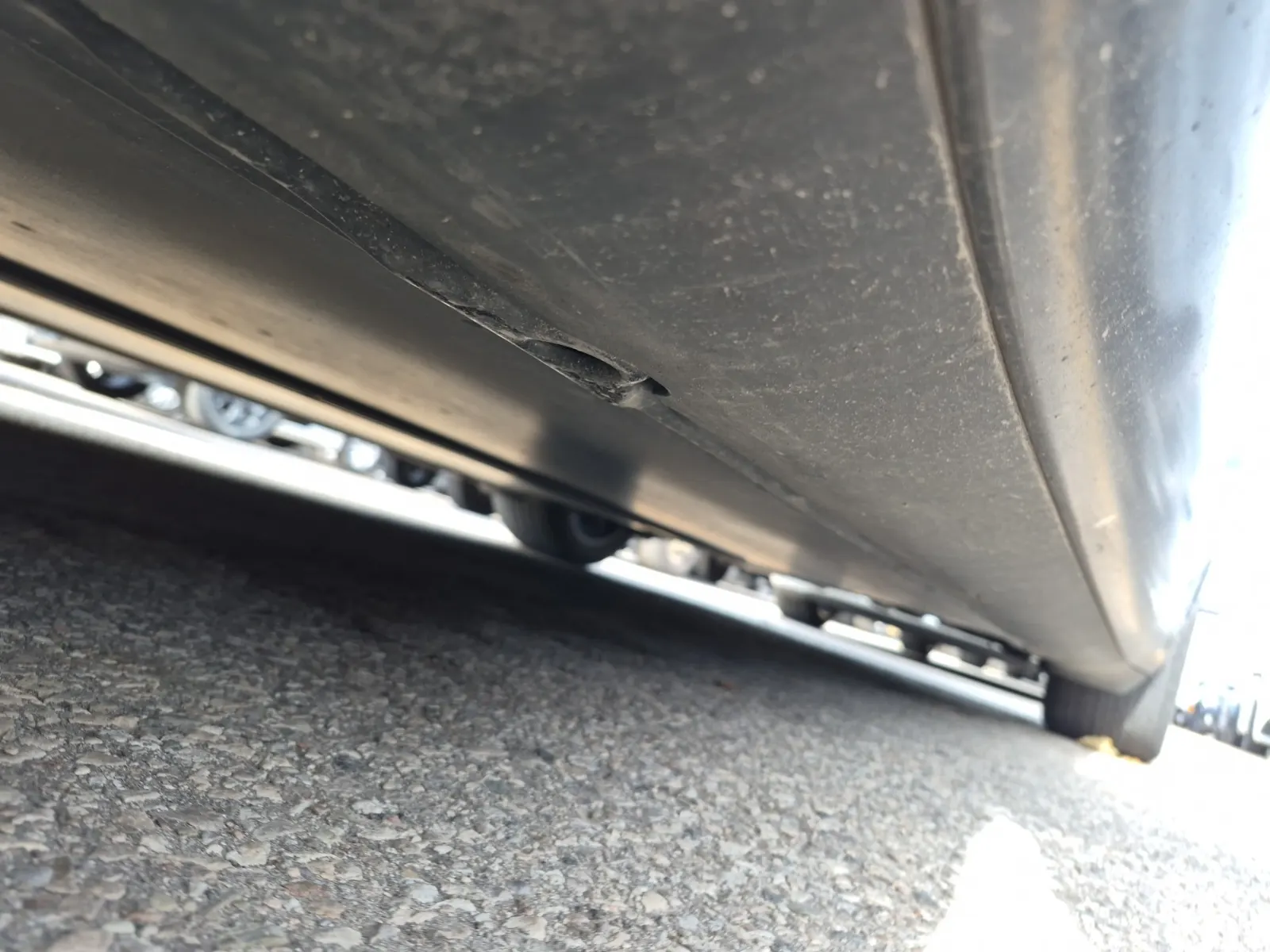 Undercarriage - Driver Photo