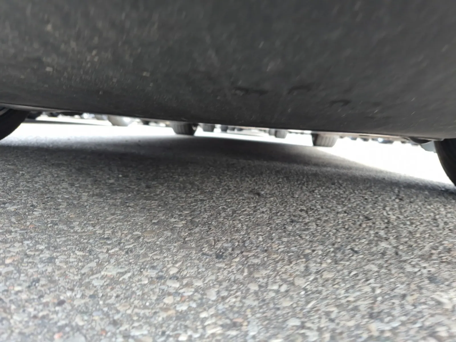 Undercarriage - Front Photo