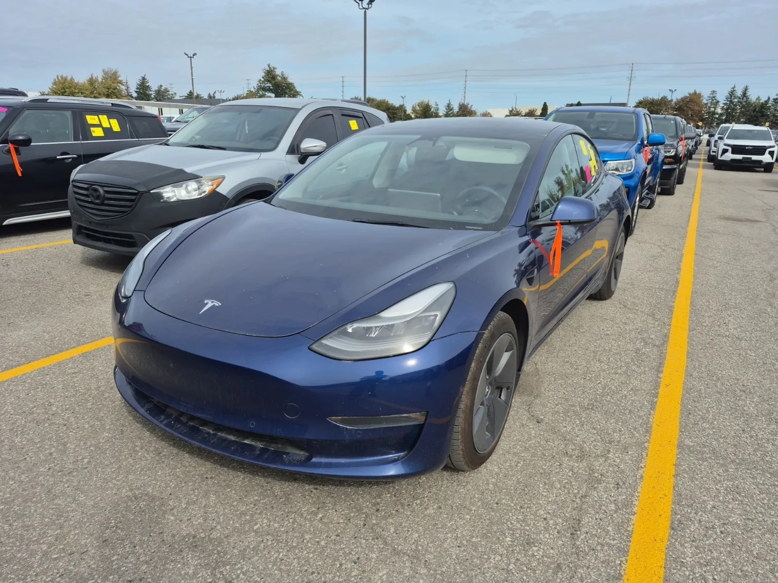 Front driver 3/4 photo