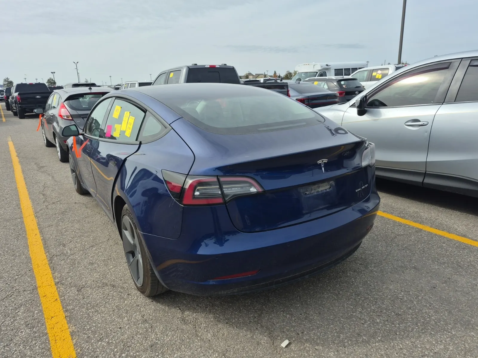 Driver Rear 3/4 Photo