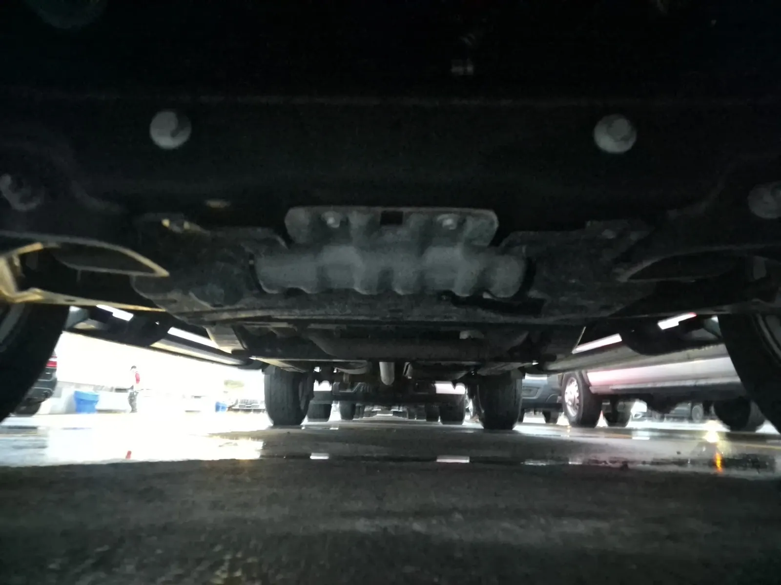 Undercarriage - Front Photo