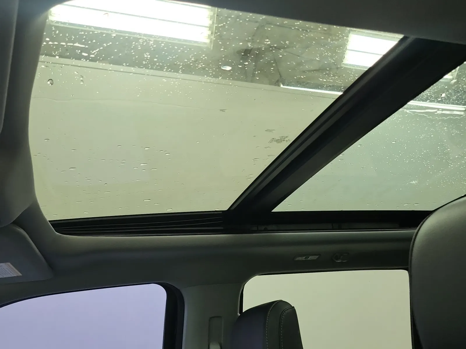 Interior Roof Photo