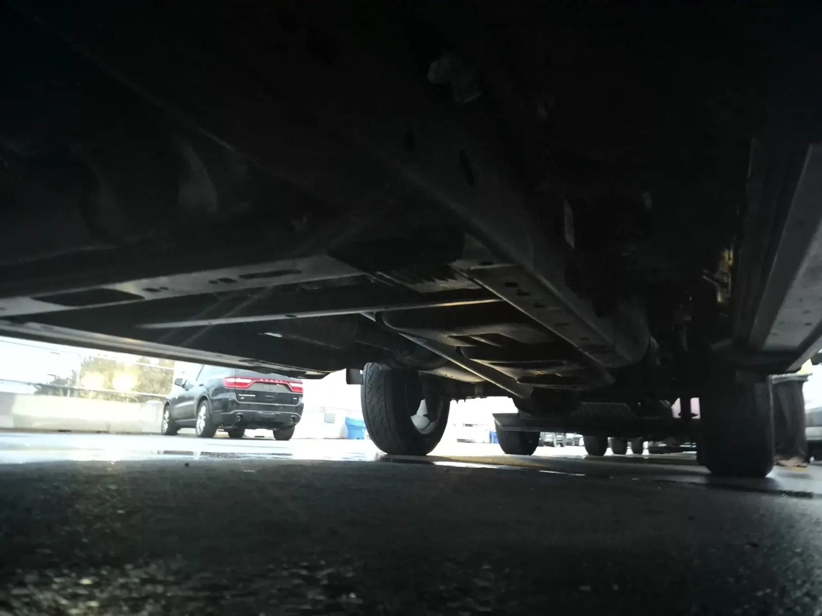 Undercarriage - Driver Photo